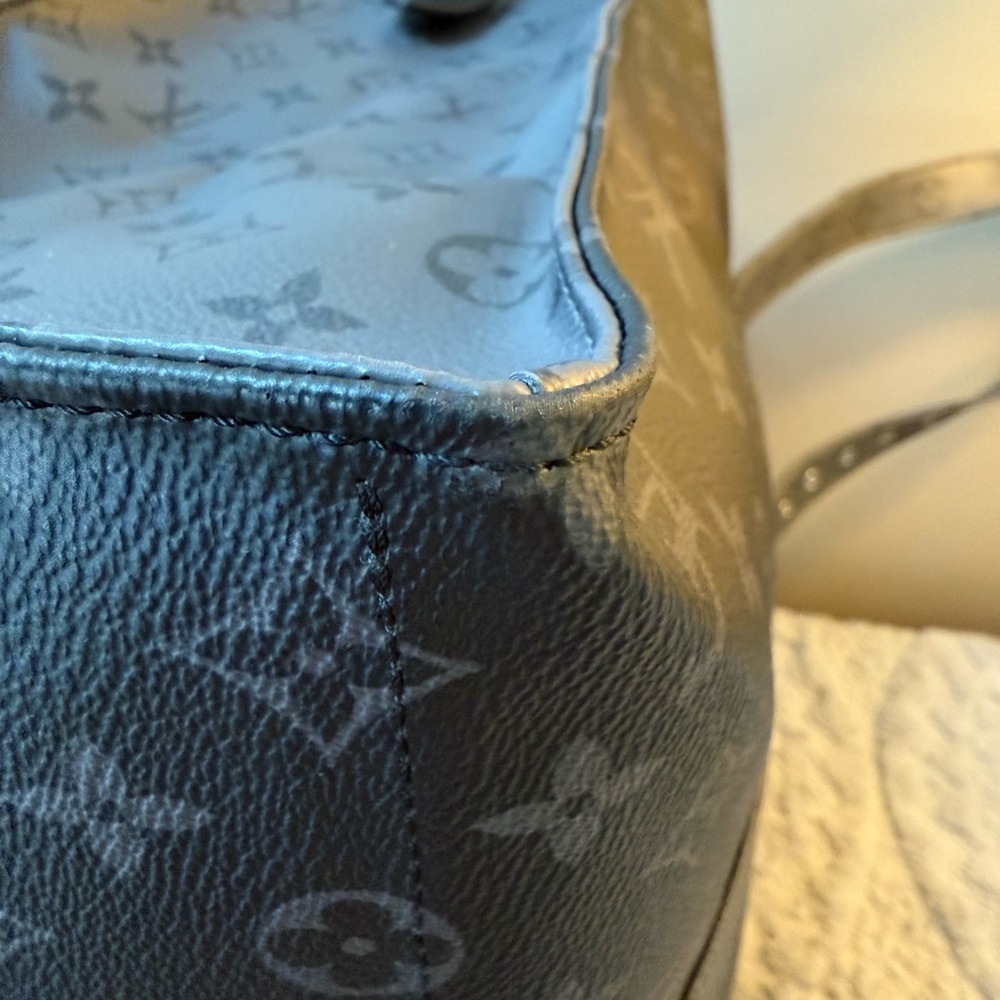 Louis Vuitton Eclipse Cabas Monogram Gm Travel To… - image 6